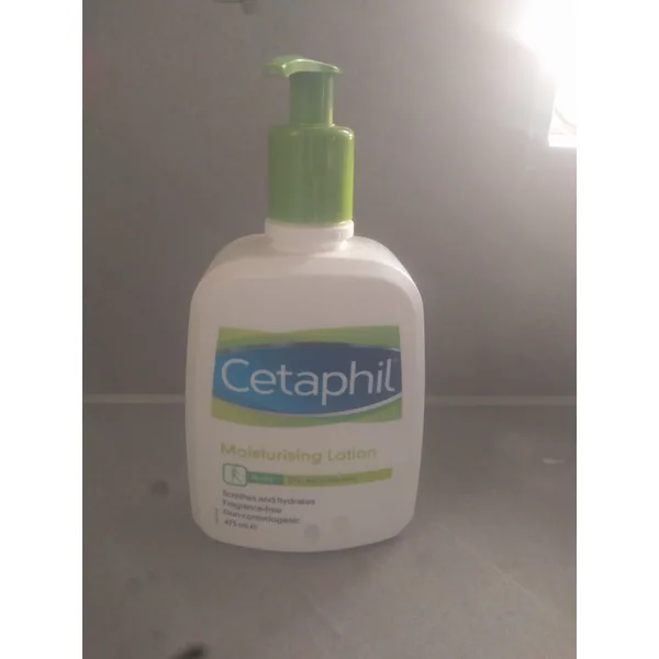 Cetaphil Moisturising Lotion in 473 ml retail packaging