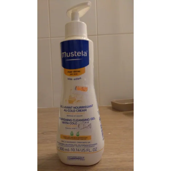 Mustela Gel Lavant Nourrissant au Cold Cream in 300 ml retail packaging