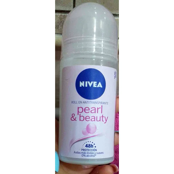 NIVEA pearl & beauty in 50 ml retail packaging
